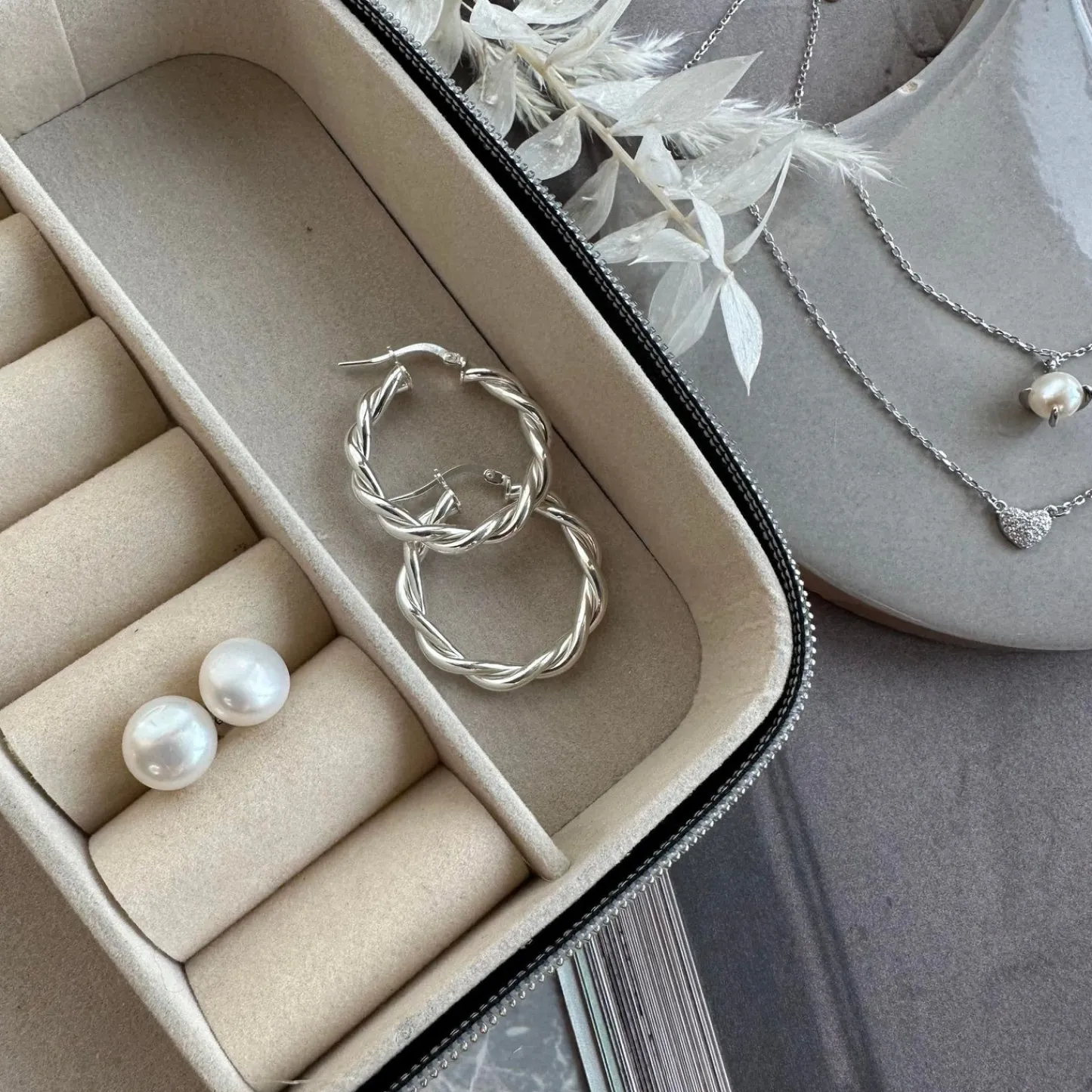 VIAMAJA Halskæde Irina Sterling Silver - Hjerte m. Zirkoner