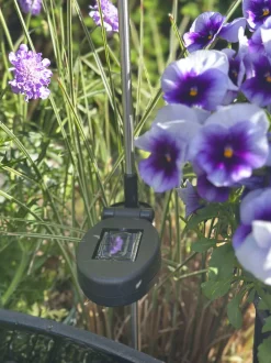 VIAMAJA Havelampe JUNA med solar Outlet
