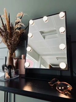 VIAMAJA Hollywood Makeup spejl med lys - Black Best