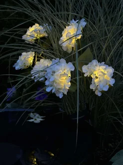 VIAMAJA Hortensia med solceller - Hvid Outlet