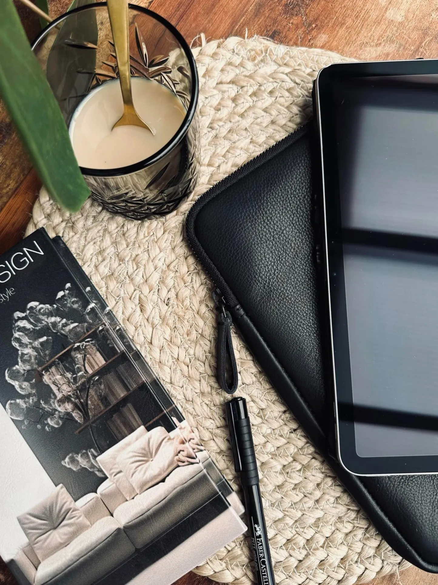 VIAMAJA Ipad sleeve - Black / Black Discount