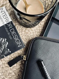 VIAMAJA Ipad sleeve - Black / Gold Clearance