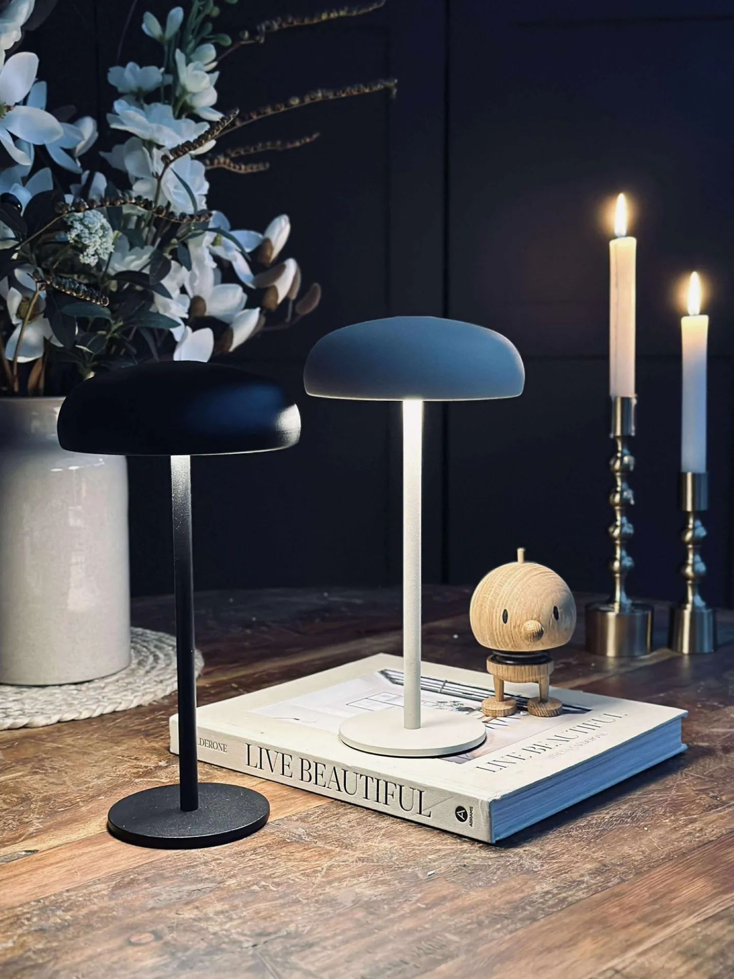 VIAMAJA Isolde LED touch bordlampe. Sort/Beige Hot