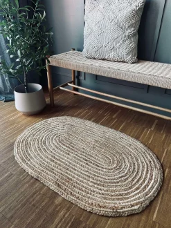 VIAMAJA Jutetæppe i flet - Oval Clearance