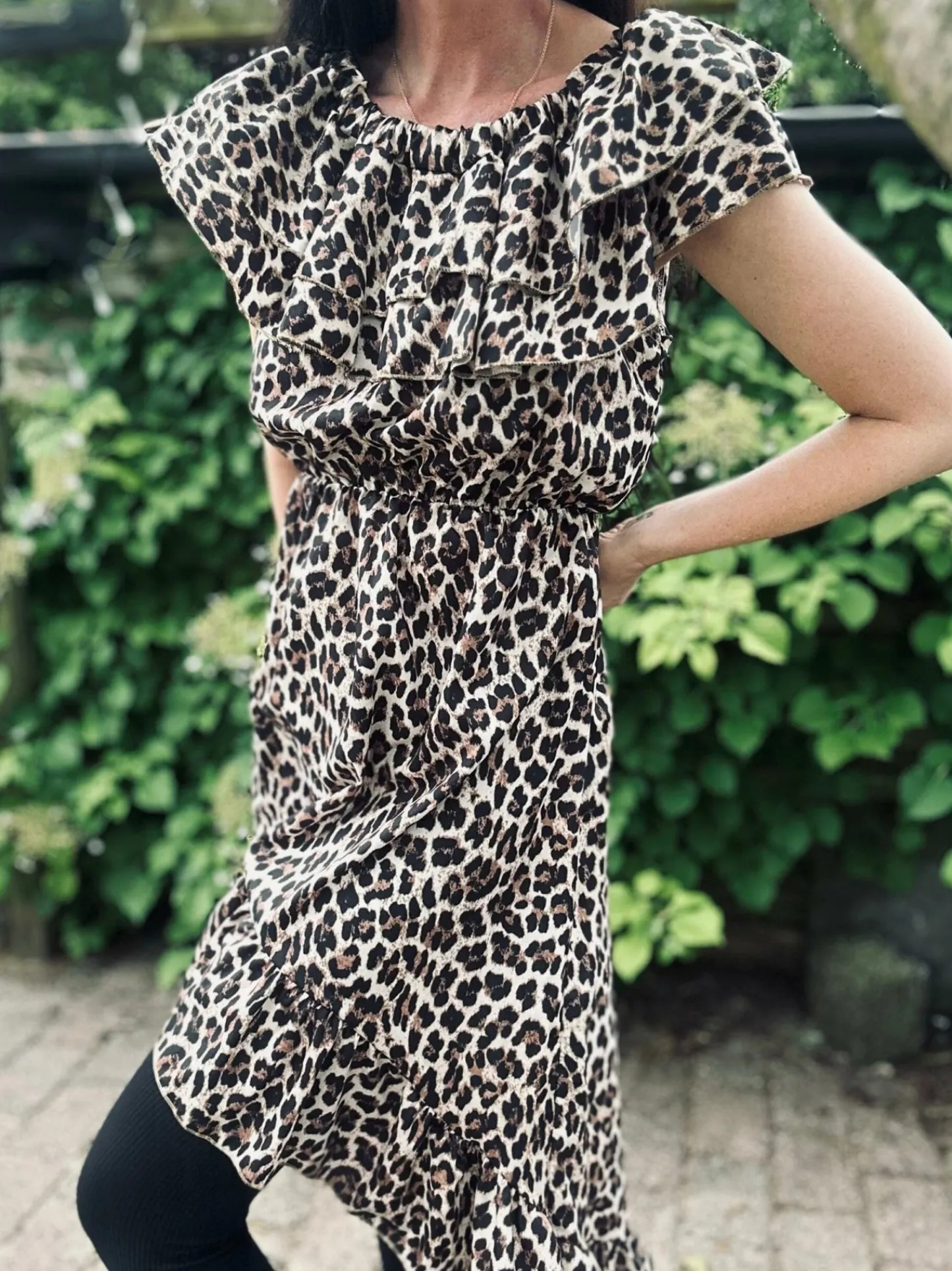 VIAMAJA Kjole LANA off shoulder Leo Online
