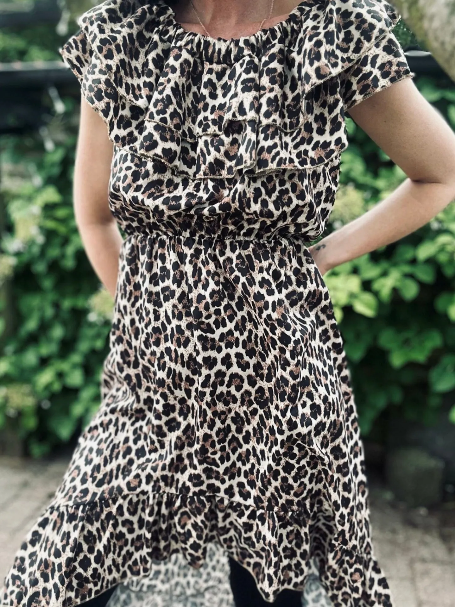 VIAMAJA Kjole LANA off shoulder Leo Online