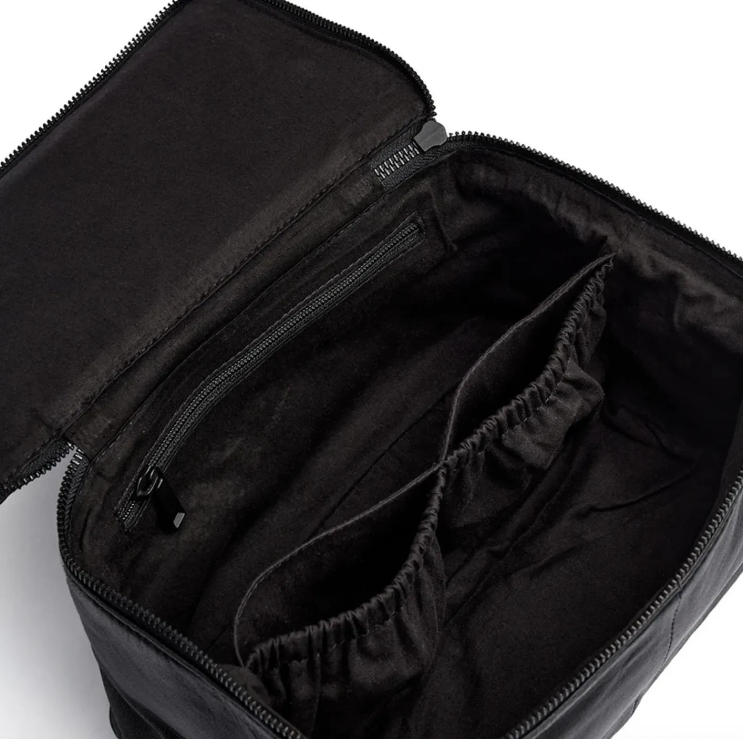 VIAMAJA Klassisk kosmetiktaske - Black / Black Sale