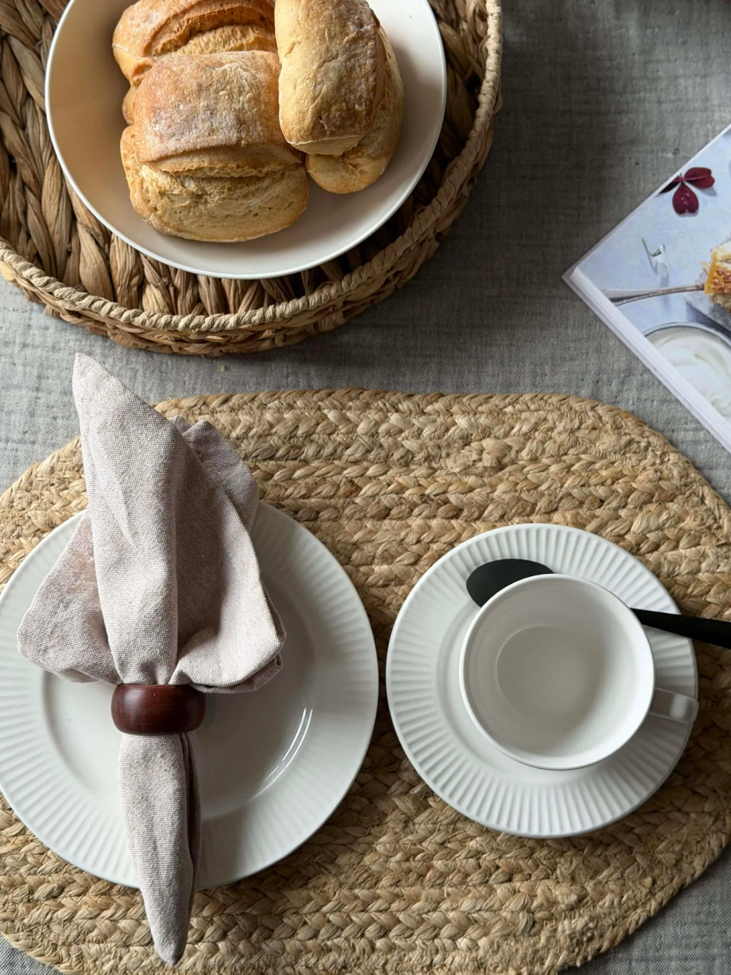 VIAMAJA Kop og underkop - Riflet porcelæn Outlet