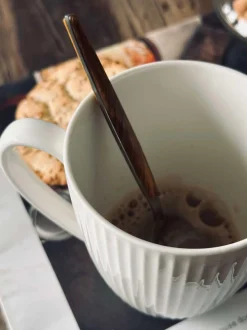 VIAMAJA Krus Riflet - Porcelæn Discount