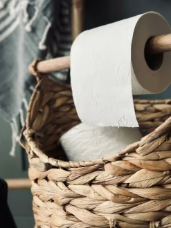 VIAMAJA Kurv m. toiletpapirholder – Lys Natur Best