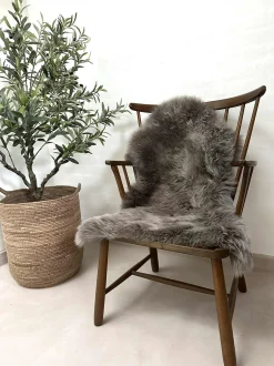 VIAMAJA Lammeskind fra New Zealand – Mocca 85x55cm Clearance