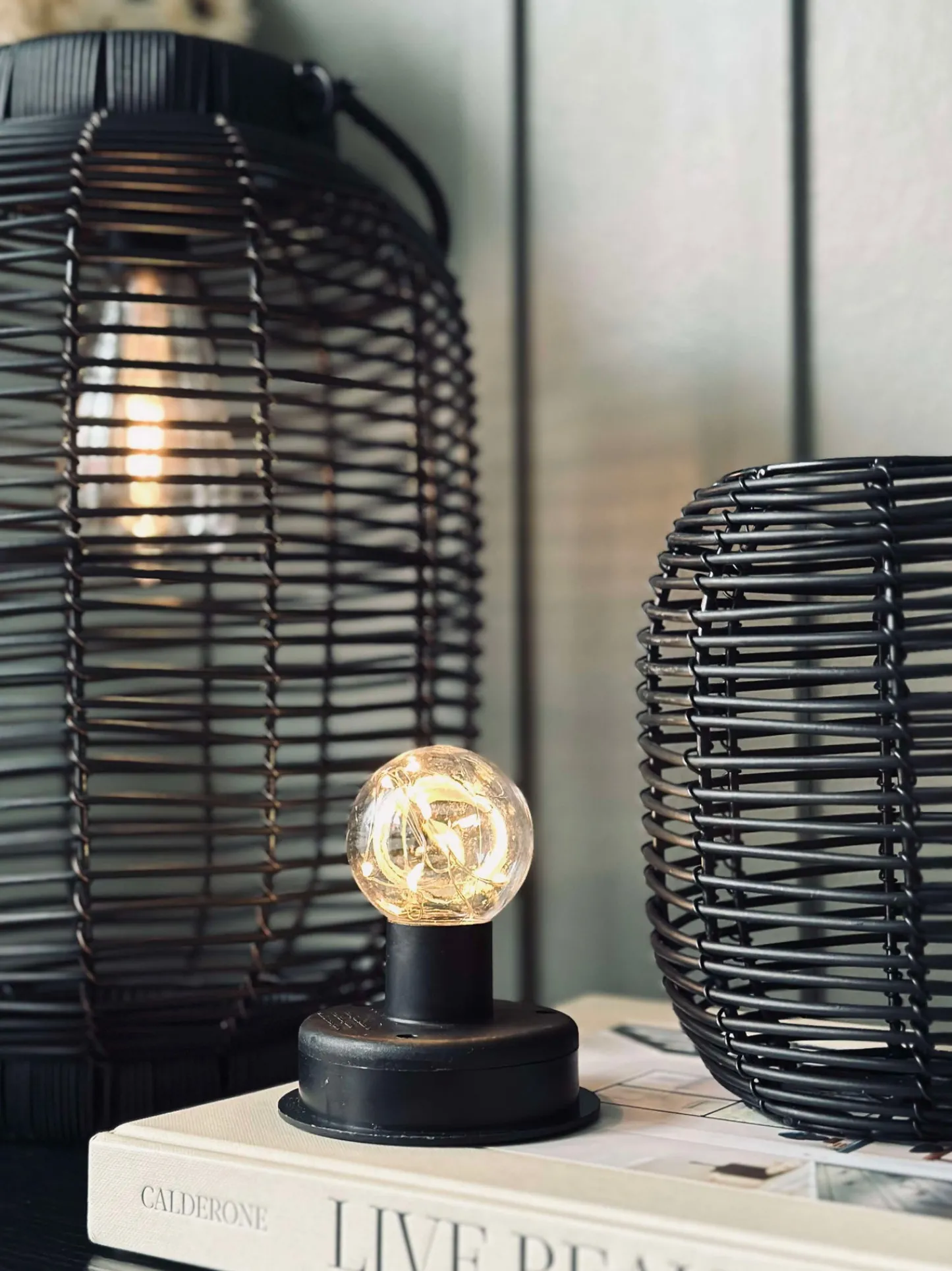 VIAMAJA Lanterne på spyd Black - Solar