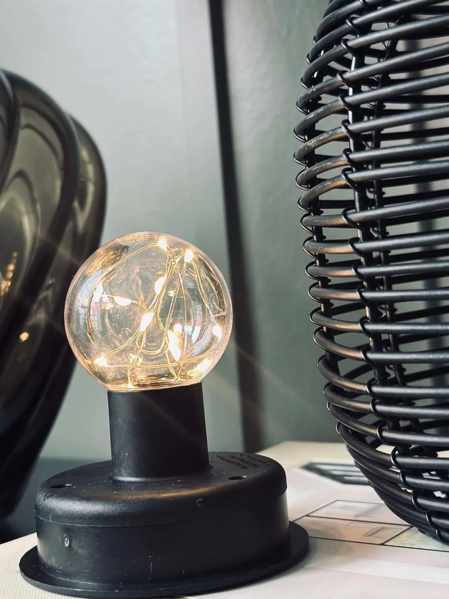 VIAMAJA Lanterne på spyd Black - Solar