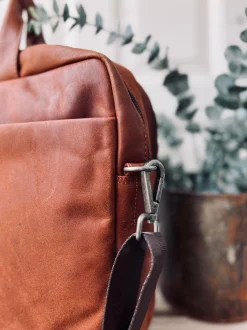VIAMAJA Laptop adventur - chesterfield cognac Clearance