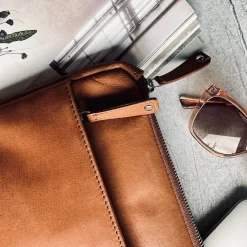 VIAMAJA Laptop sleeve Cognac leather Online