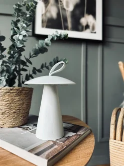 VIAMAJA LED Bordlampe genopladelig – Hvid - Virker inde og ude Sale