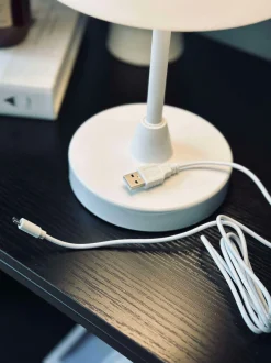VIAMAJA LED Bordlampe White Touch Hot