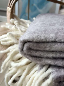 VIAMAJA Lækker varm plaid – Lavendel