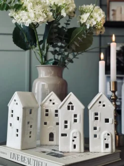 VIAMAJA Lyshus med led - WHITE MIX Best