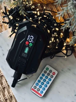 VIAMAJA Lyskæde med solceller og USB - 240 led lys