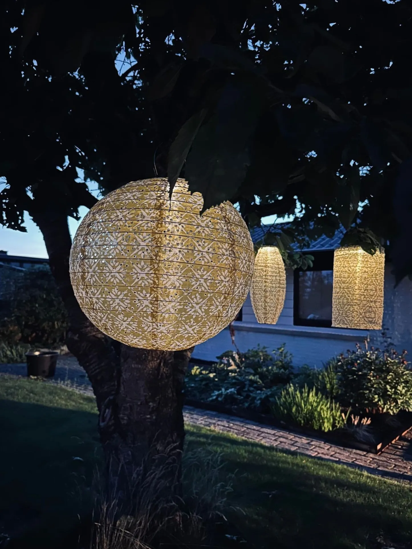 VIAMAJA Lyskugle med solceller - SUMMER GOLD Outlet