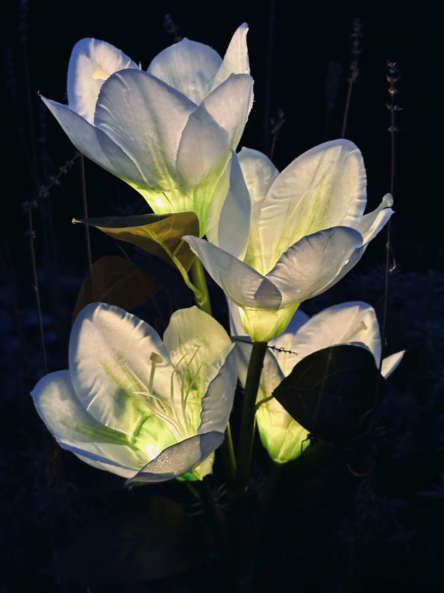 VIAMAJA Magnolia med solceller - Hvid Clearance