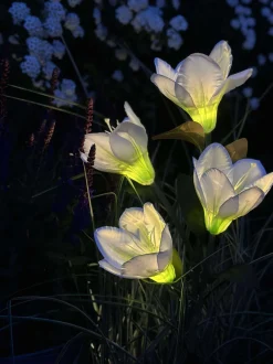 VIAMAJA Magnolia med solceller - Hvid Clearance