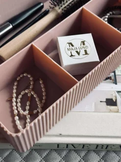 VIAMAJA Makeup organiser med rumopdeling - Rosa Best