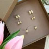 VIAMAJA Mix box med 6 øreringe - Samira 18k forgyldt