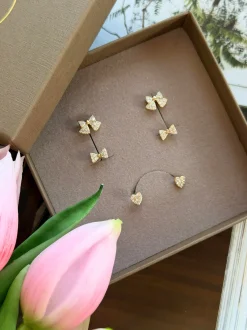 VIAMAJA Mix box med 6 øreringe - Samira 18k forgyldt