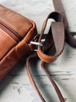 VIAMAJA Mobiltaske / Crossover – Cognac Daily