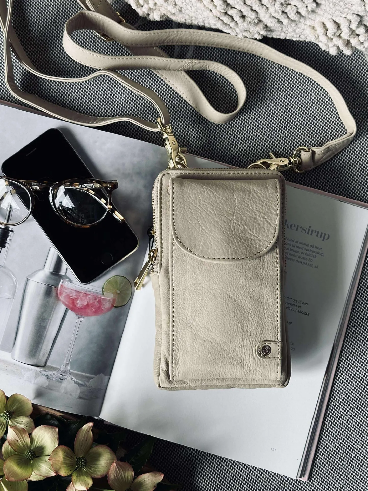 VIAMAJA Mobiltaske - Sand / gold Outlet