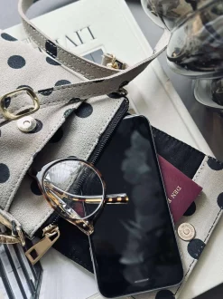 VIAMAJA Mobiltaske Blacks dots New