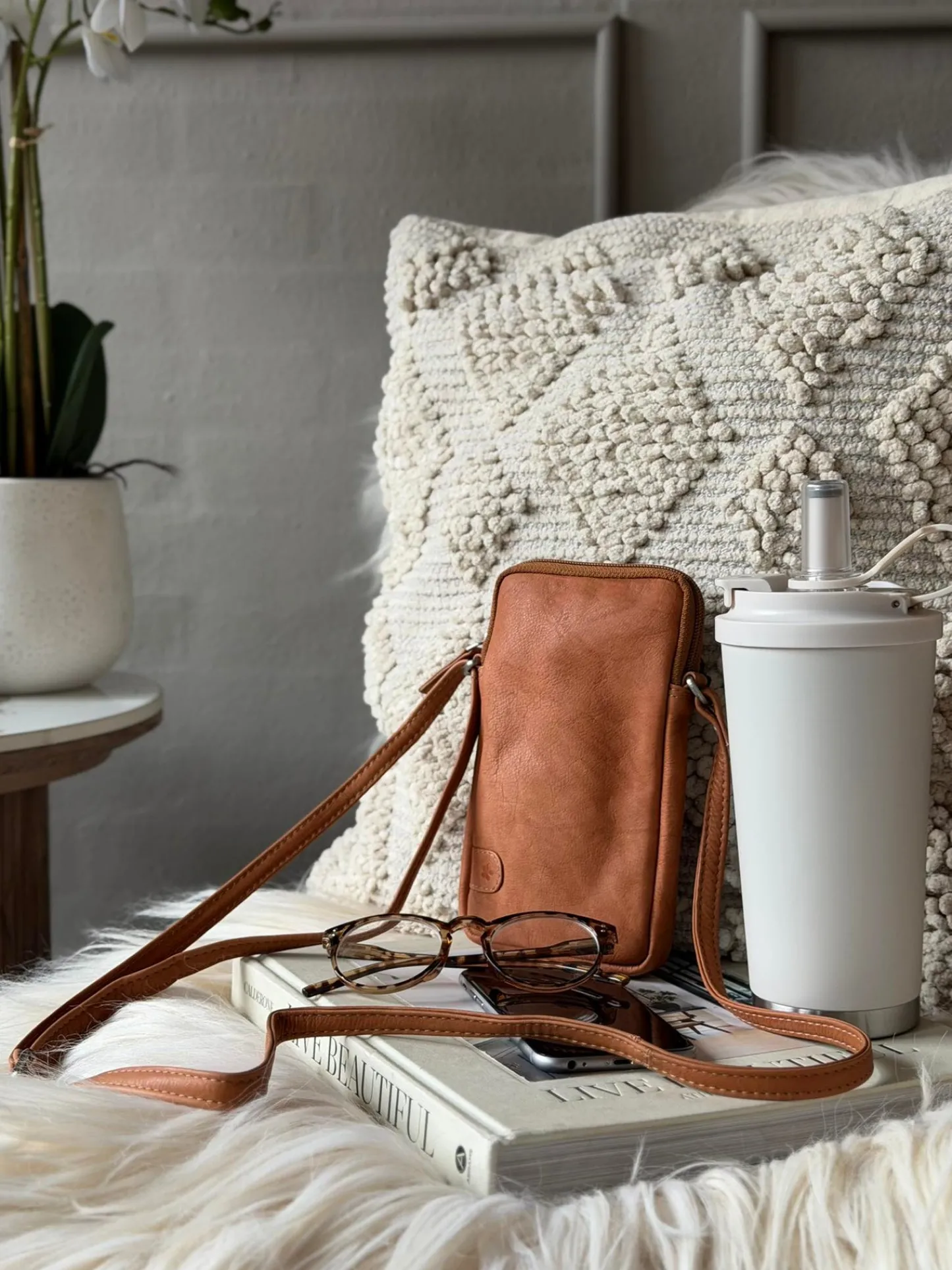VIAMAJA Mobiltaske Misse - Cognac / silver Online