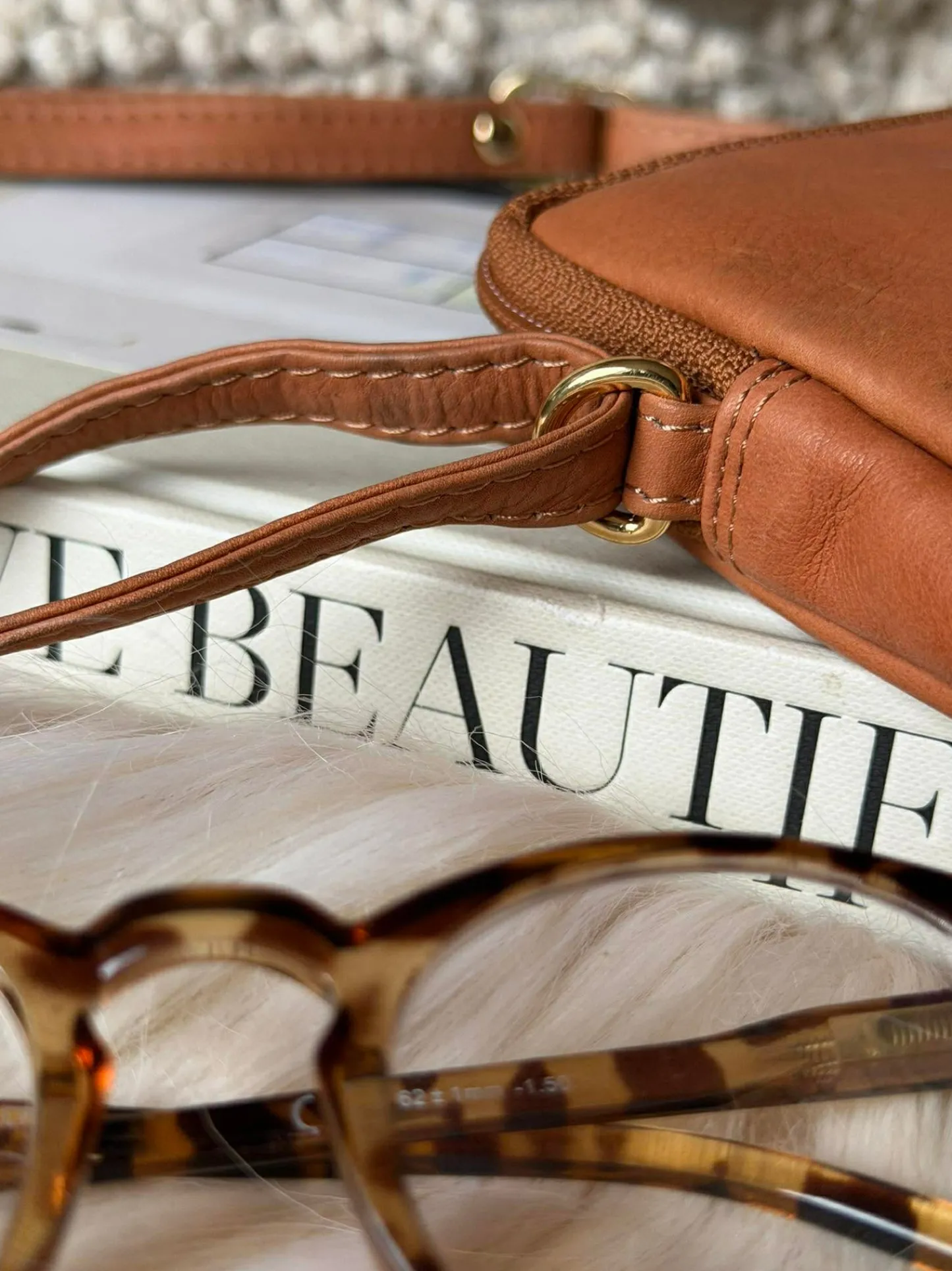 VIAMAJA Mobiltaske Misse - Cognac / gold