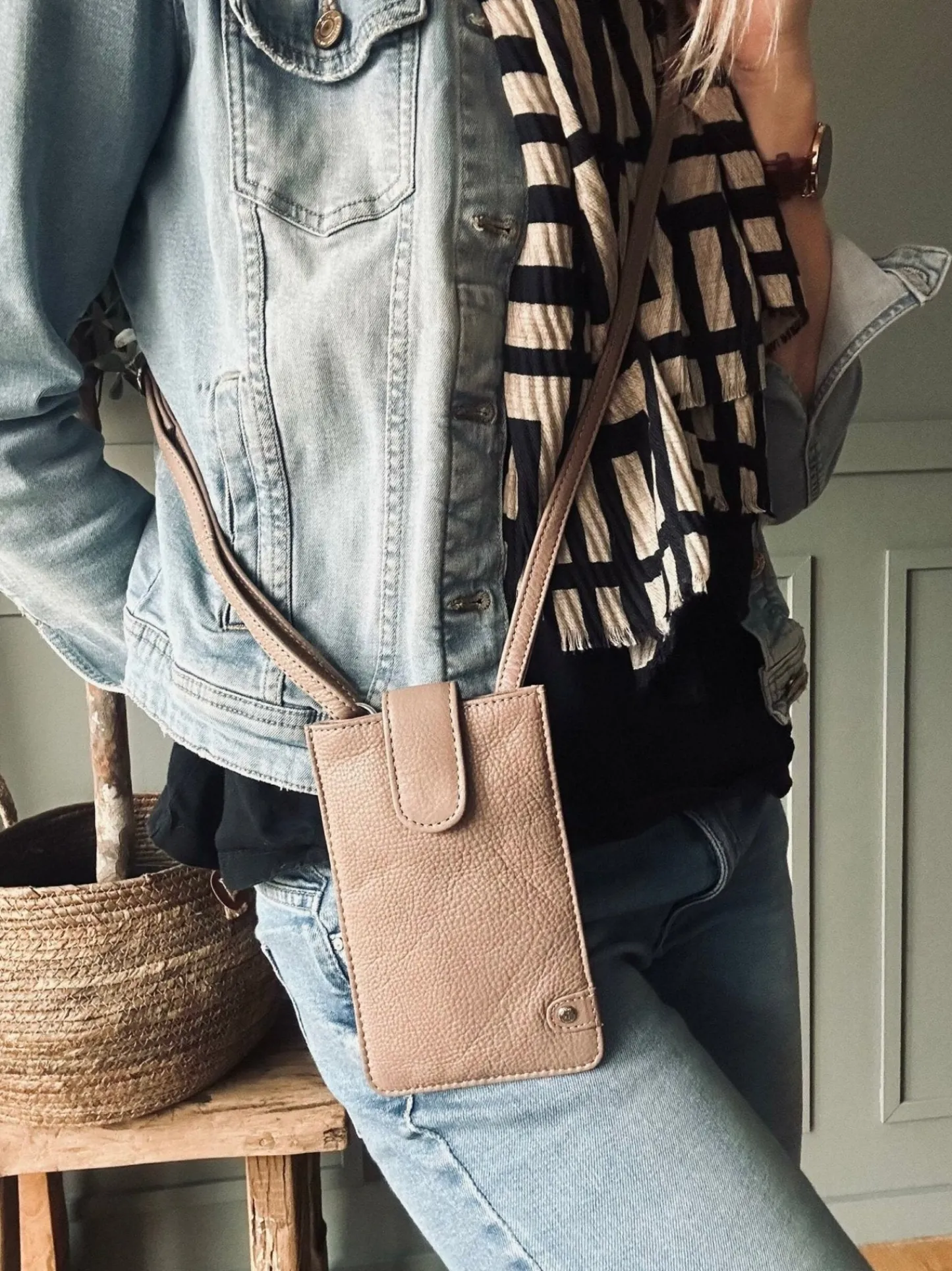 VIAMAJA Mobiltaske Small Aura Dusty taupe New