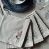 VIAMAJA Mundservietter flower broderi - Pakke med 4 stk Sale
