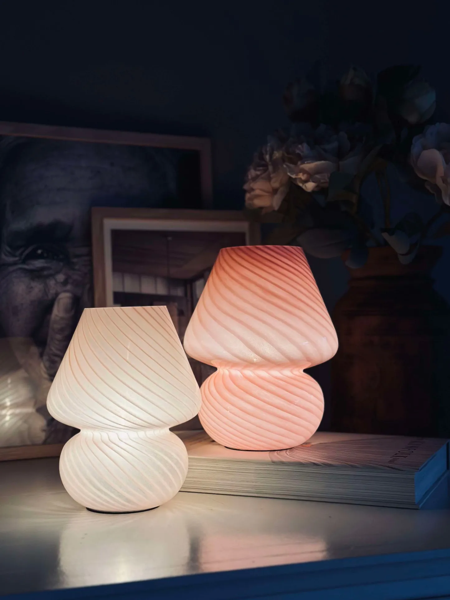 VIAMAJA Mushroom Medium – Hvid mundblæst glas Hot