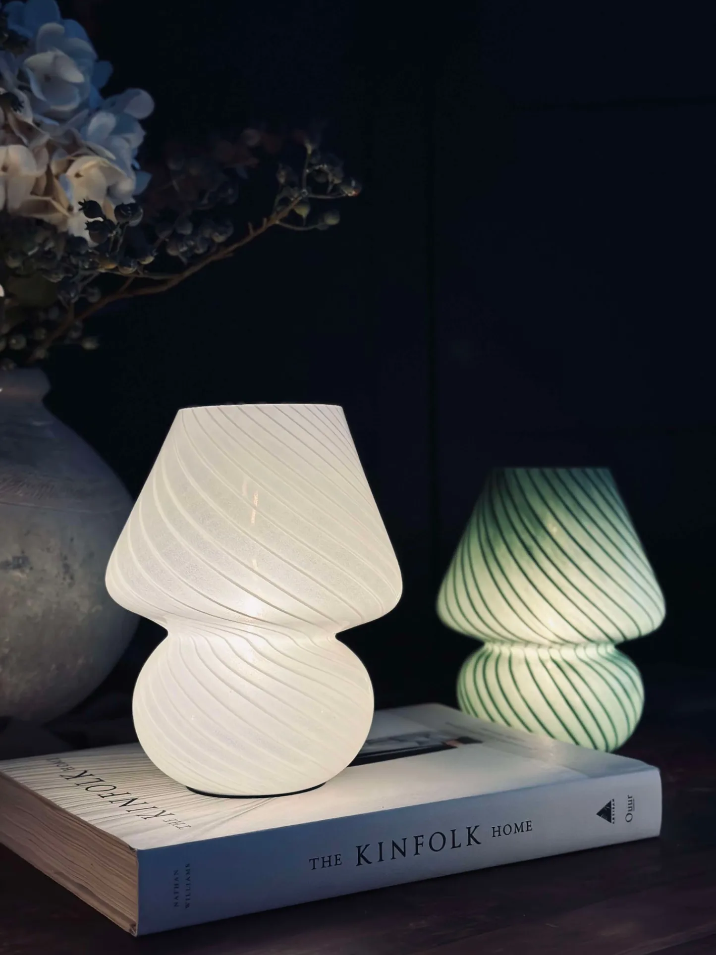 VIAMAJA Mushroom Medium – Hvid mundblæst glas Hot