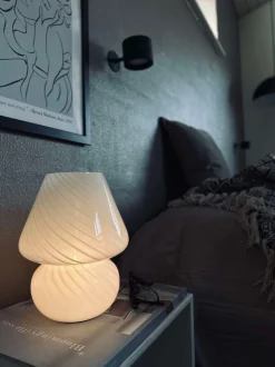 VIAMAJA Mushroom Medium – Hvid mundblæst glas Hot