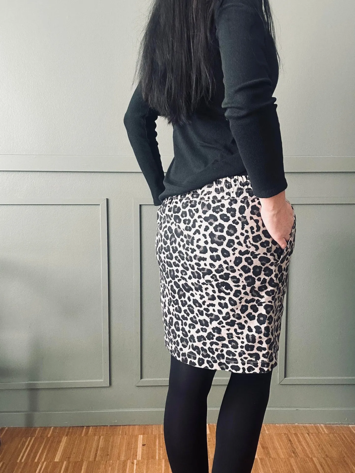 VIAMAJA Nederdel Jane Leopard Grey Best