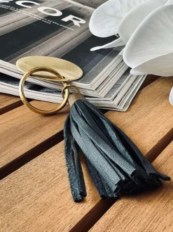 VIAMAJA Nøglering med kvast - Black leather Discount