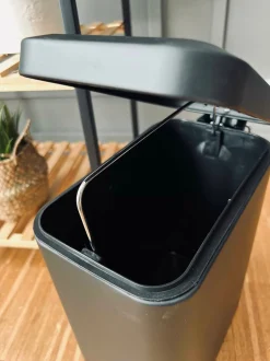 VIAMAJA Pedalspand i sort metal - 5 liter