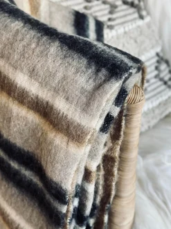 VIAMAJA Plaid 100 % uld - Taupe strib