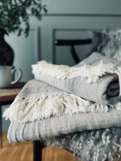 VIAMAJA Plaid vævet med kork – Nature grey mix Online