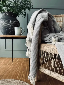 VIAMAJA Plaid vævet med kork – Nature grey mix Online