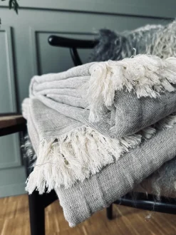 VIAMAJA Plaid vævet med kork – Nature grey mix Online