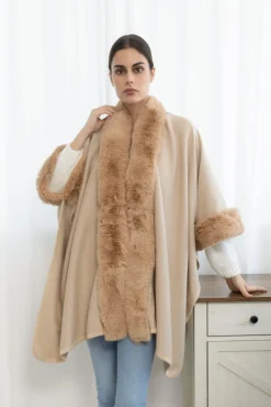 VIAMAJA Poncho med pelskant - Beige Clearance