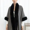 VIAMAJA Poncho med pelskant - Black