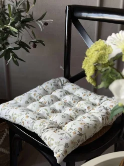 VIAMAJA Pude med fyld - Blomster Online